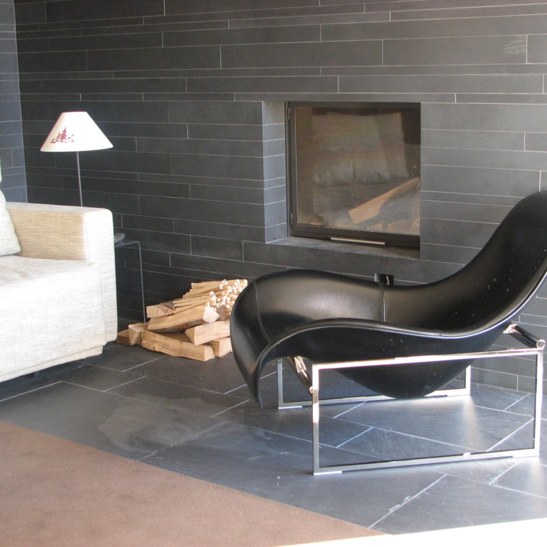Luxuriöse Penthouse-Ferienwohnung in Davos mit Kamin