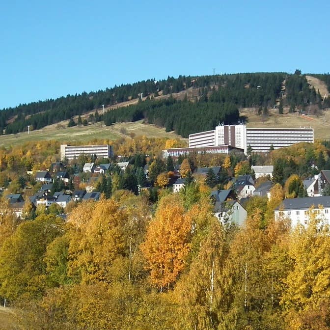 Blick auf das herbstliche Oberwiesenthal