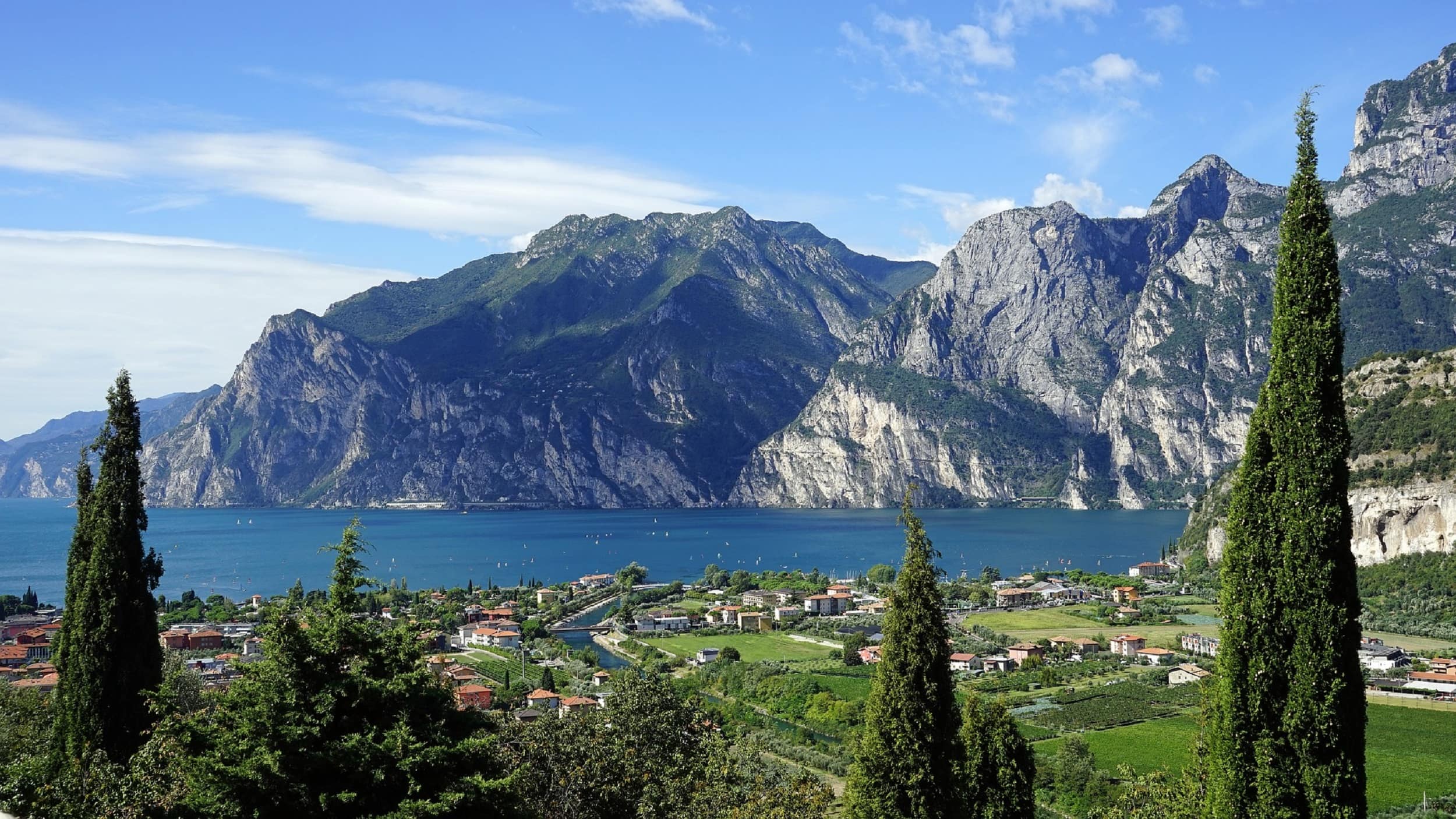 Ferienwohnung am Gardasee mit Pool – Wasserspaß ohne Grenzen