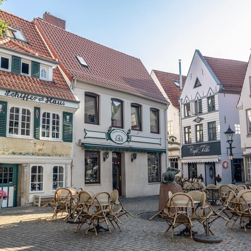 Cafés und Häuser im Schnoorviertel in Bremen