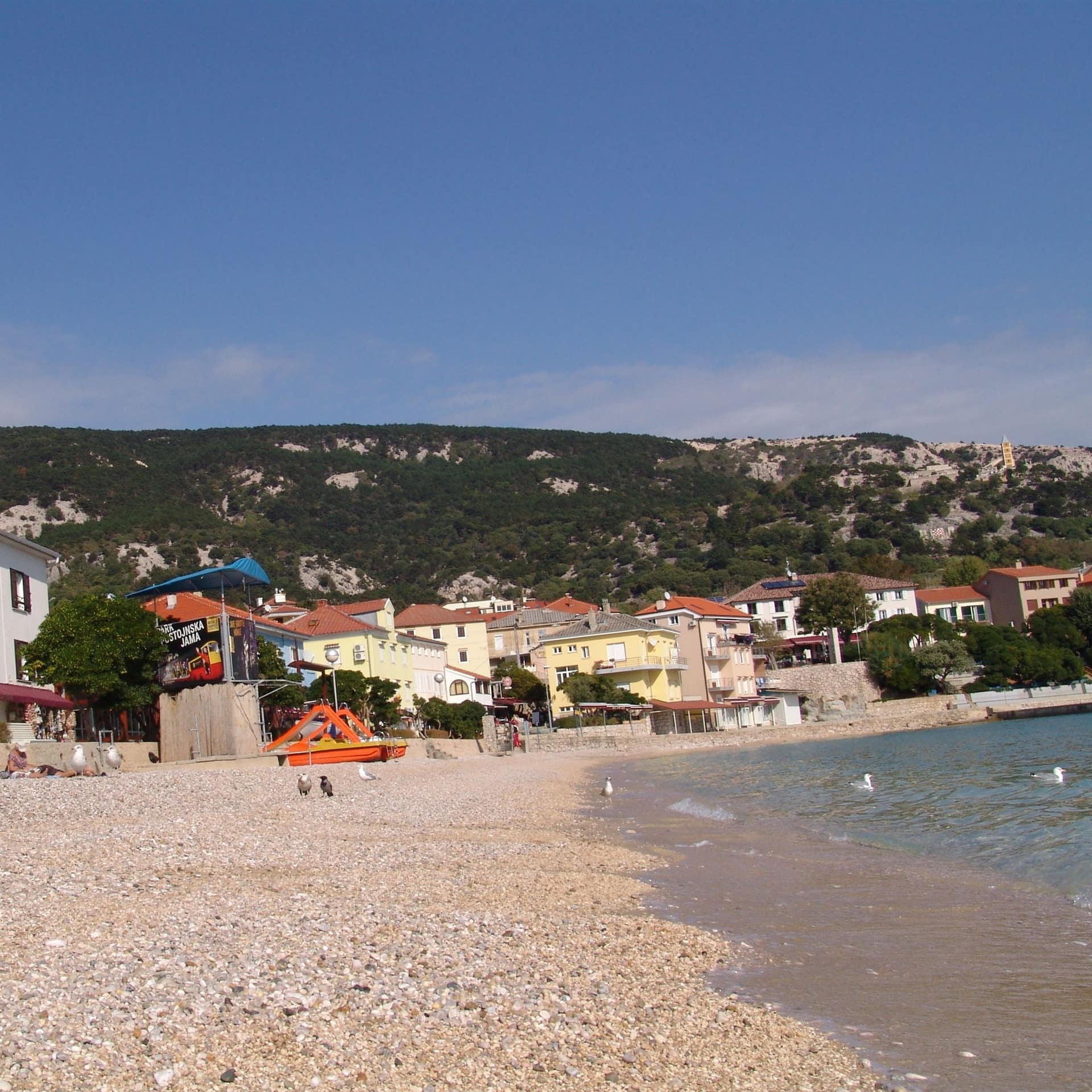 Ferienwohnungen am Hauptstrand Vela Plaža in Baška
