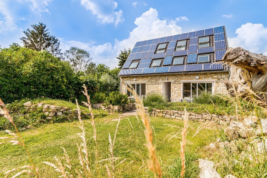 Das wunderschöne Gartenhaus, in dem Frank und Károly vorübergehend unterkommen.
