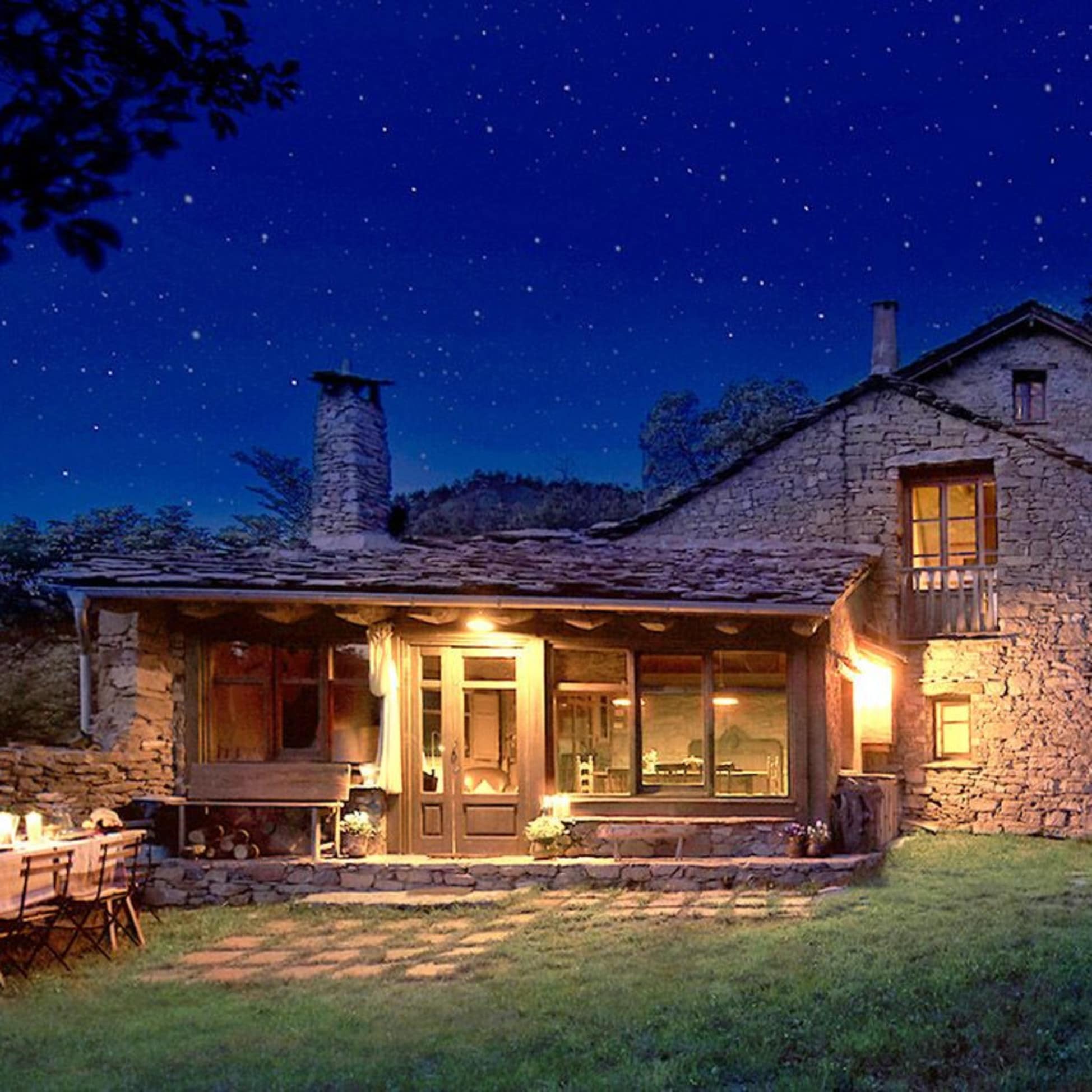 Gemütliches Ferienhaus an der Costa Brava mit großem Garten unterm Sternenhimmel