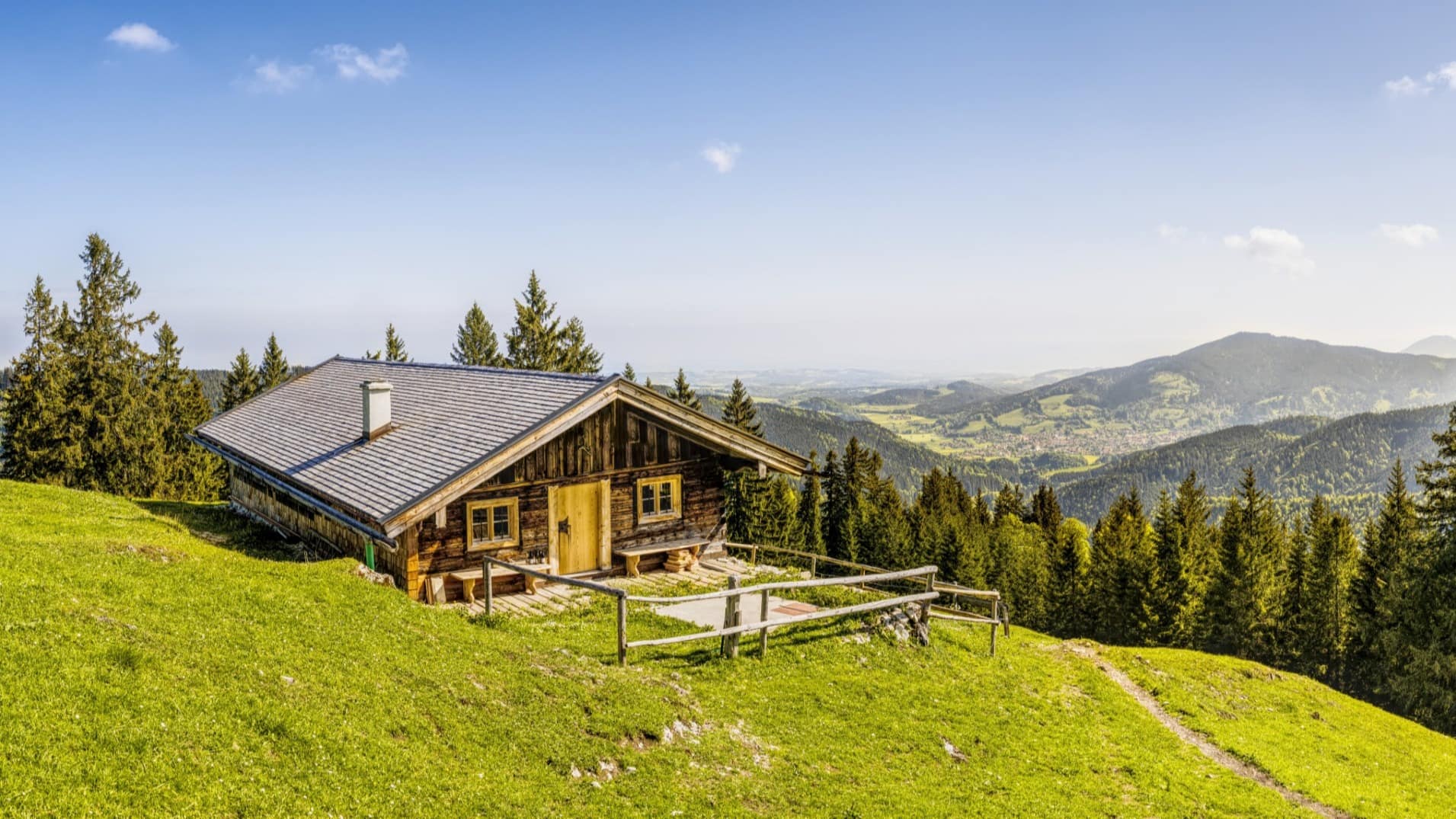 Urlaub einmal traditionell anders – eine Ferienhütte in Bayern