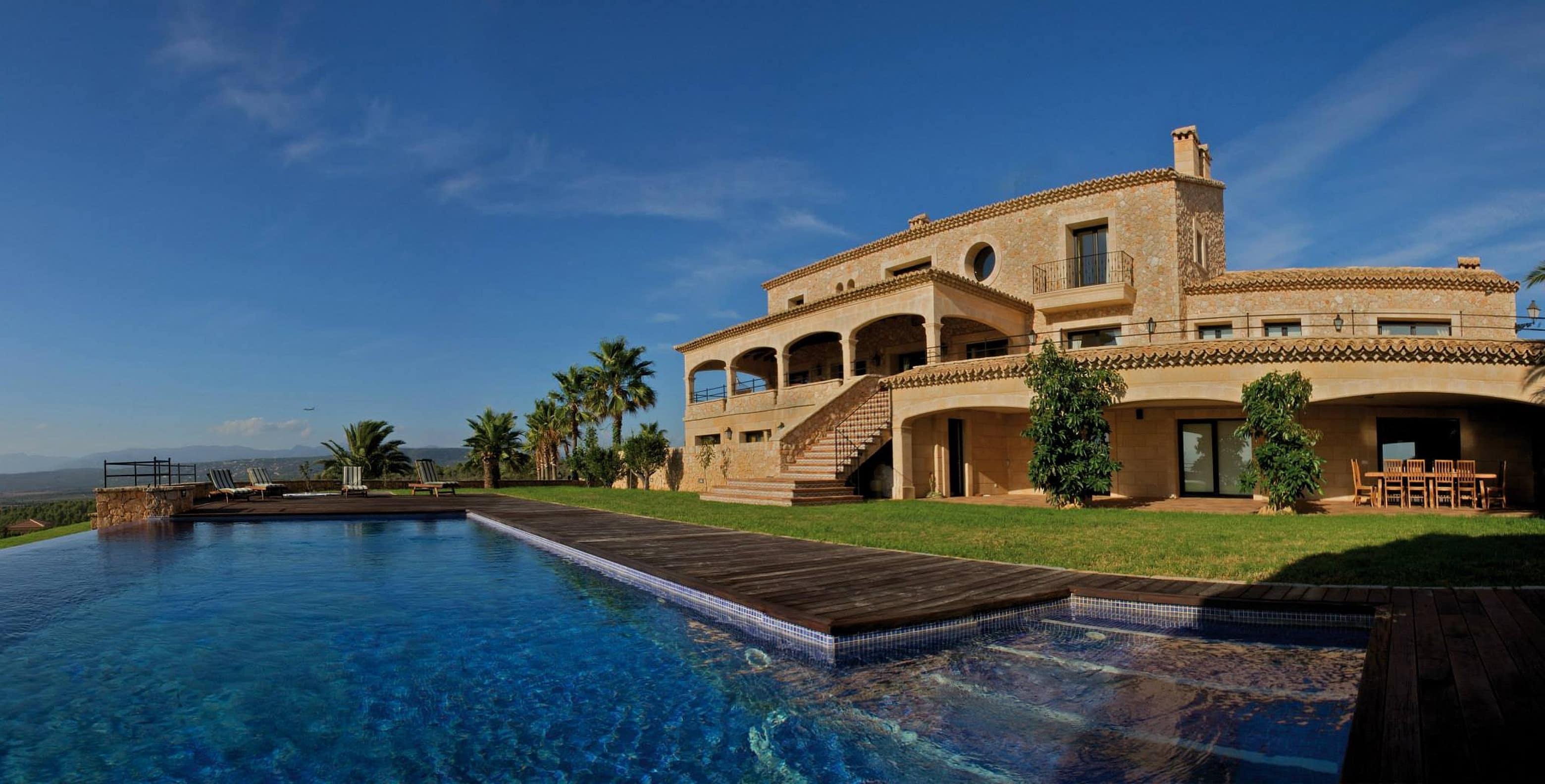 Eine Villa in Spanien mieten – Traumurlaub machen