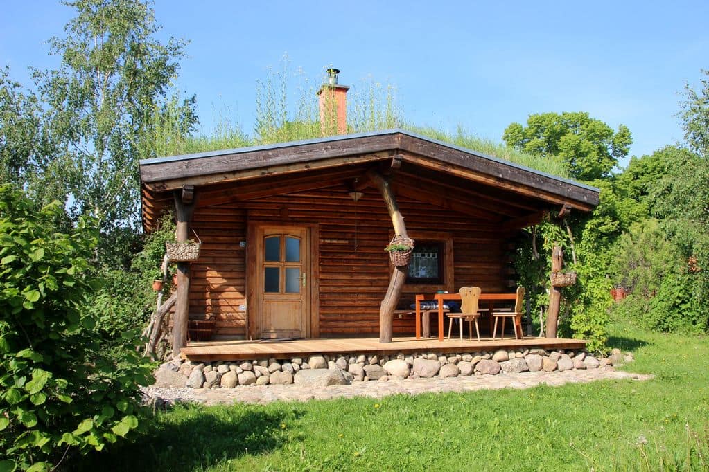 picture of a log cabin in zahren