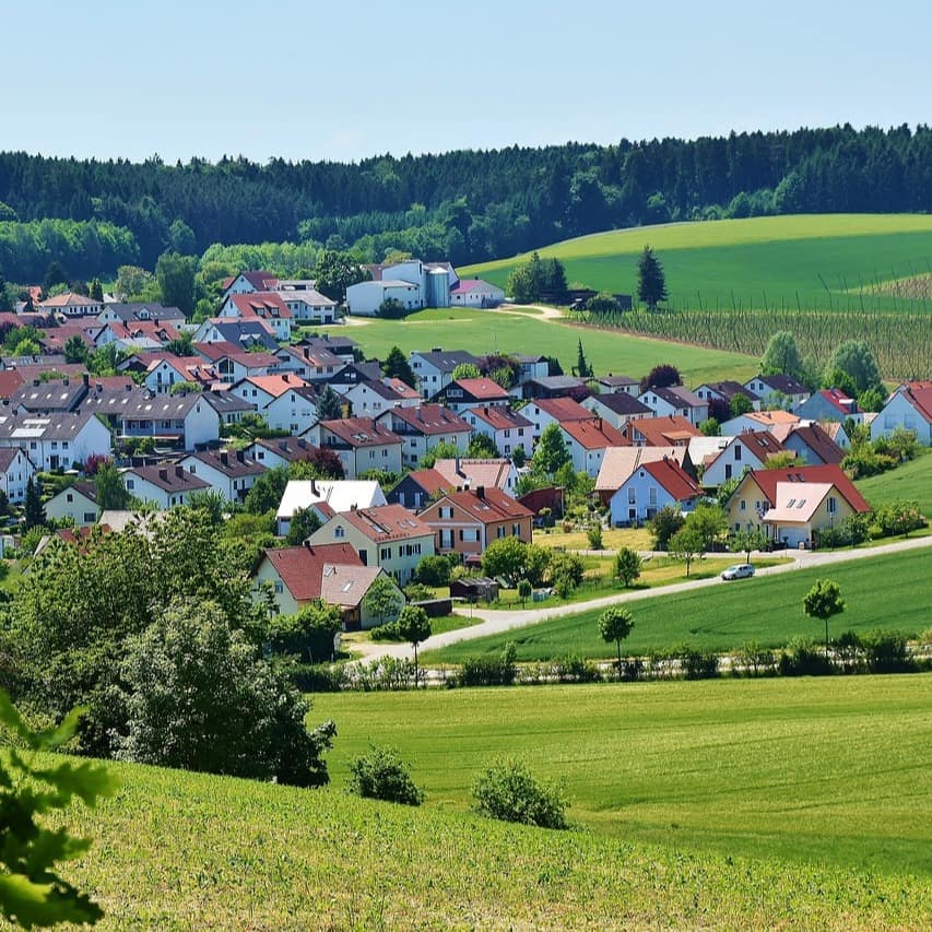 Blick über die Landschaft und Häuser in Rust