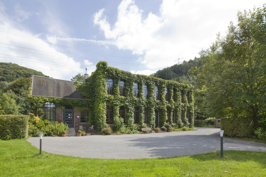 charming ivy-covered house in the schleifkotten