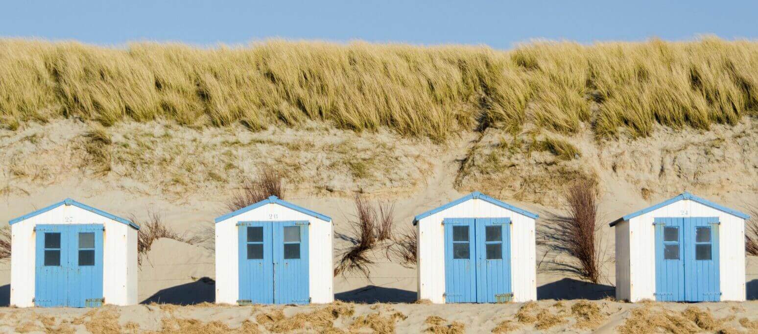 Bild von zwei Strandhütten in Zeeland