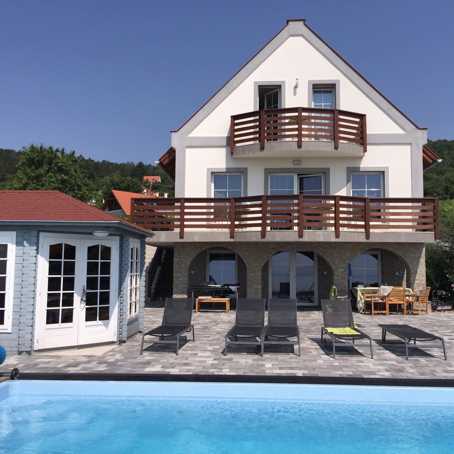 Ferienhaus am Balaton mit Balkonen, Terrasse und Pool