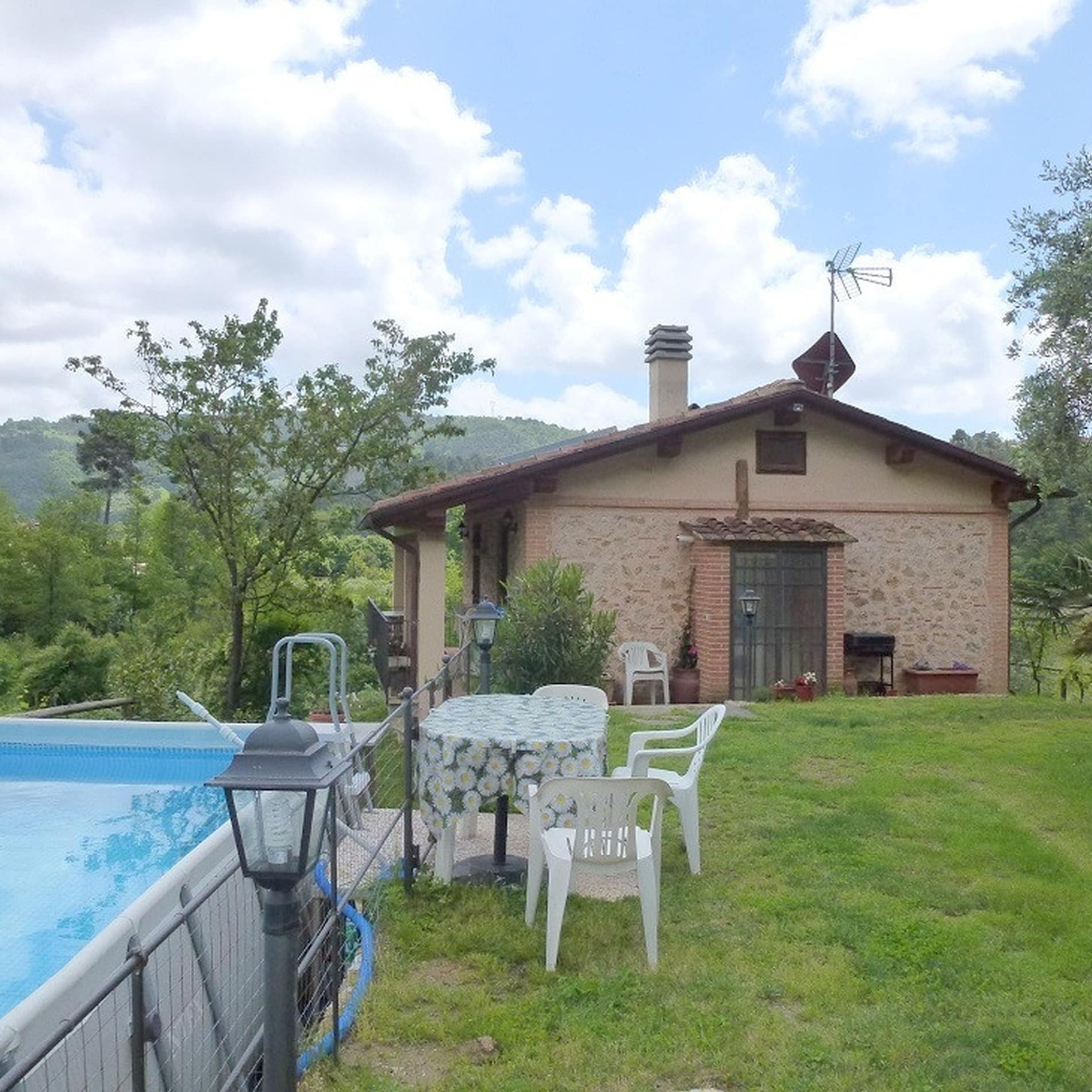 Kleines Ferienhaus in der Toskana mit Pool in abgeschiedener Lage
