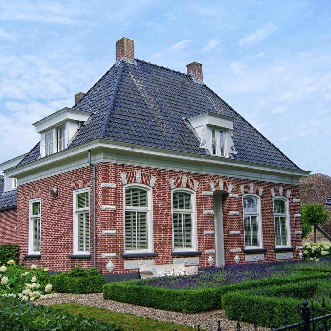Großzügiges Haus mit gepflegtem Garten