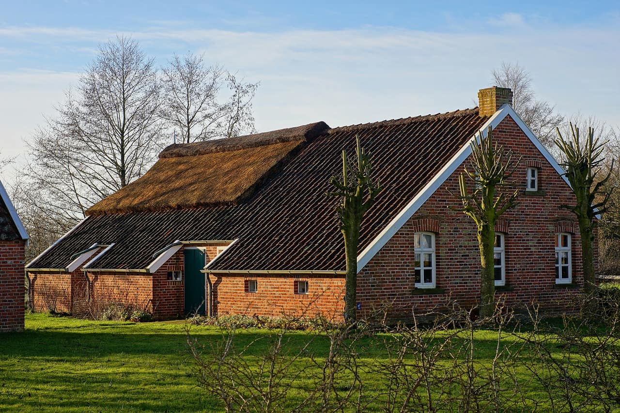 Von der Kapitänsvilla bis zur Kate – Ferienhäuser in Ostfriesland